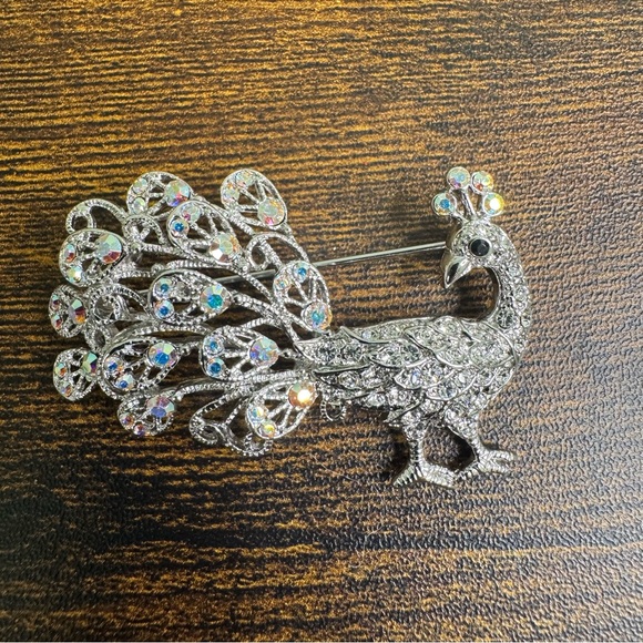 AB Crystal Peacock Bird Brooch Figural Pin Silver Tone - Picture 2 of 9